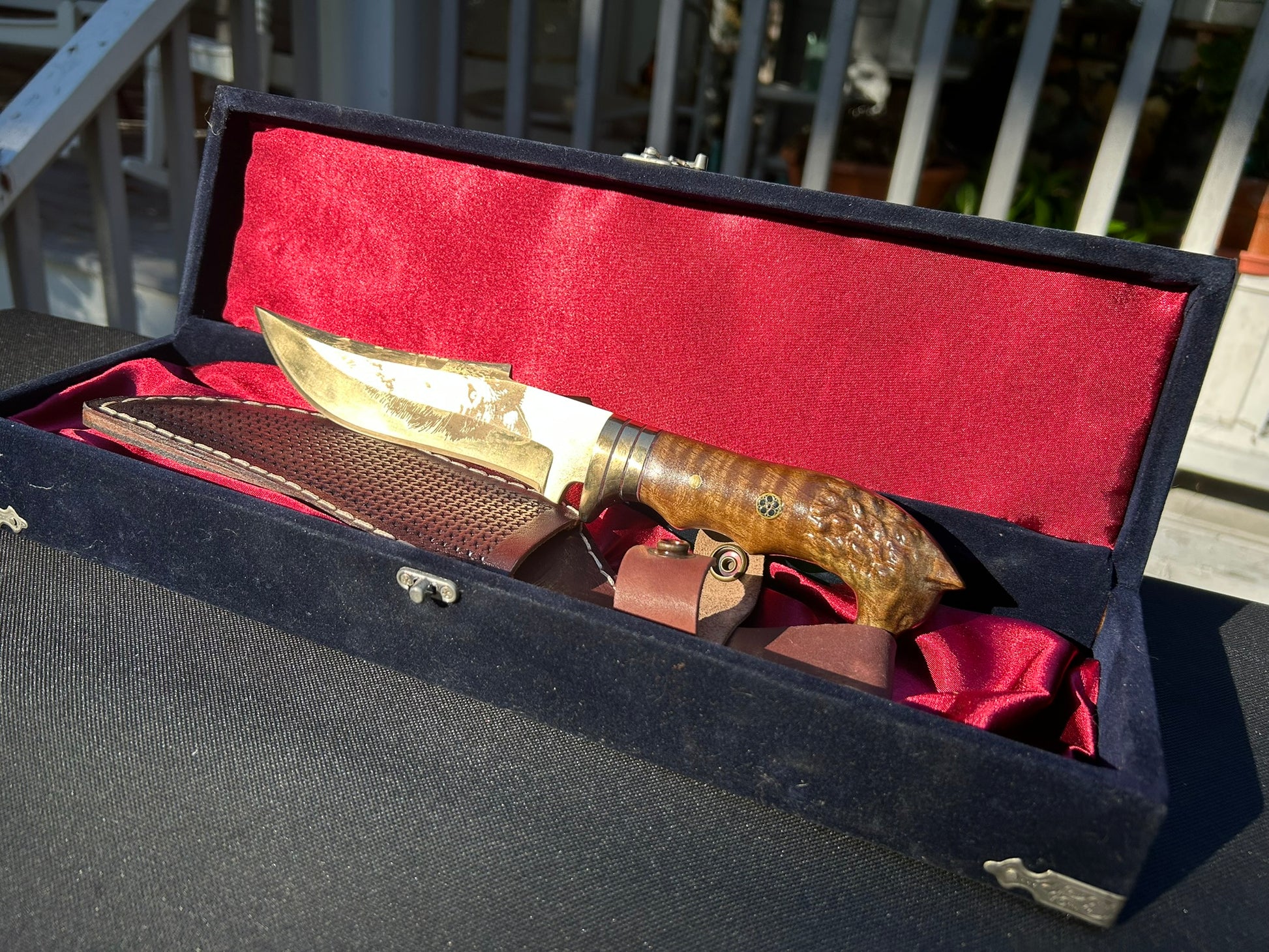 24K Gold Plated "The Alpha" Hunting Knife W/ Fine Leather Sheath & Velvet Display Case - Invictus Supply Co.