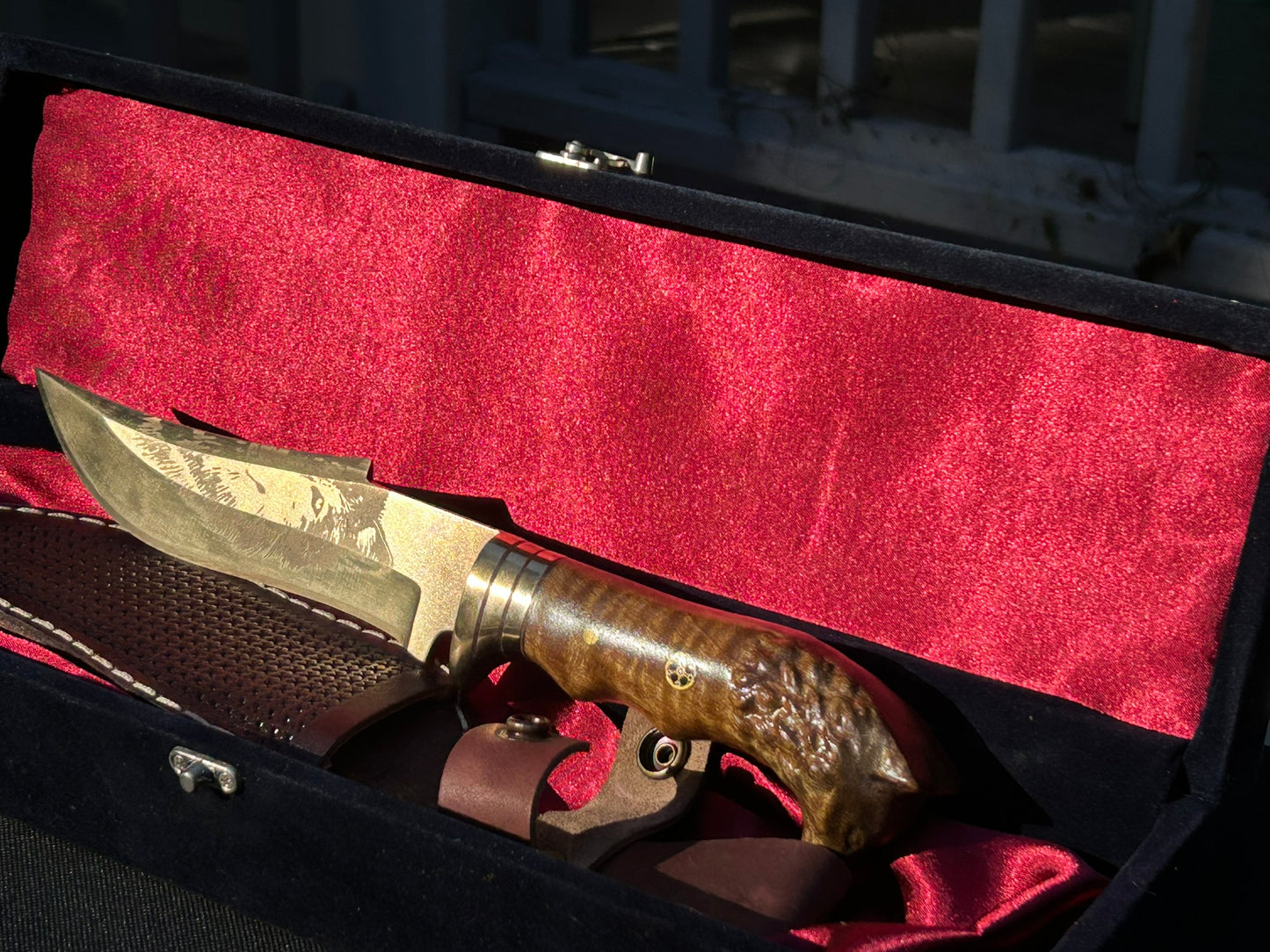 24K Gold Plated "The Alpha" Hunting Knife W/ Fine Leather Sheath & Velvet Display Case - Invictus Supply Co.
