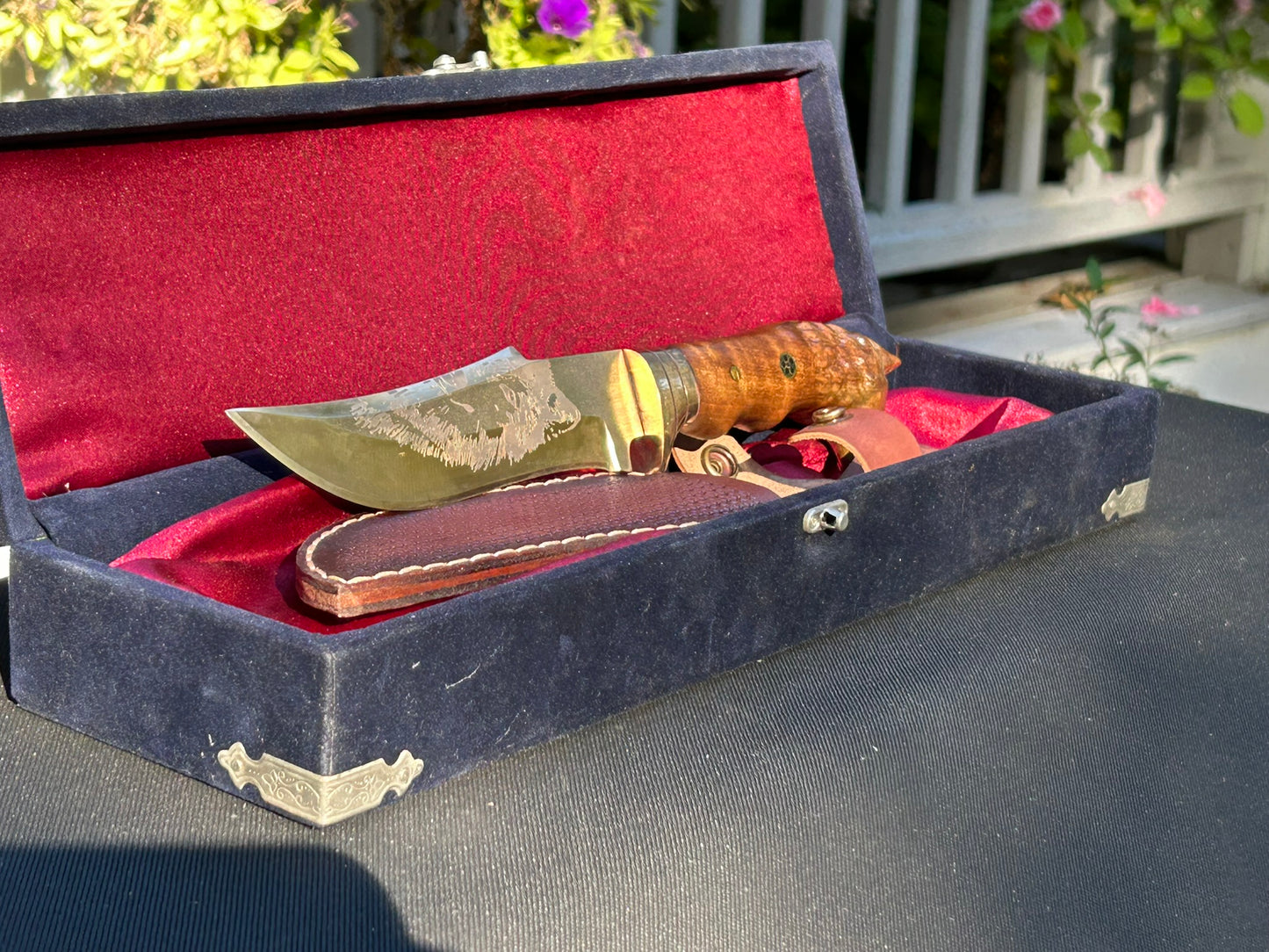 24K Gold Plated "The Alpha" Hunting Knife W/ Fine Leather Sheath & Velvet Display Case - Invictus Supply Co.
